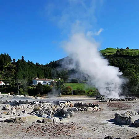 Casa Da Beija - House Azores בית נופש *